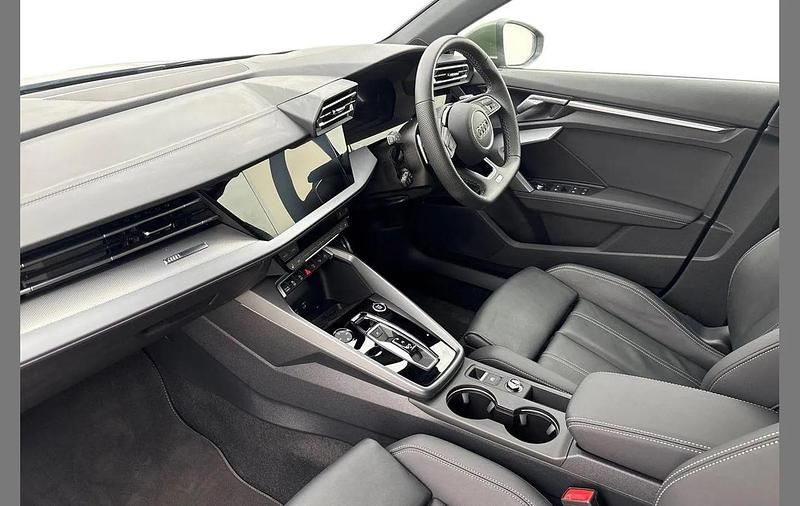 Used Audi A3 S-Line 147 HP (108 kW) 2025 Green Hatchback