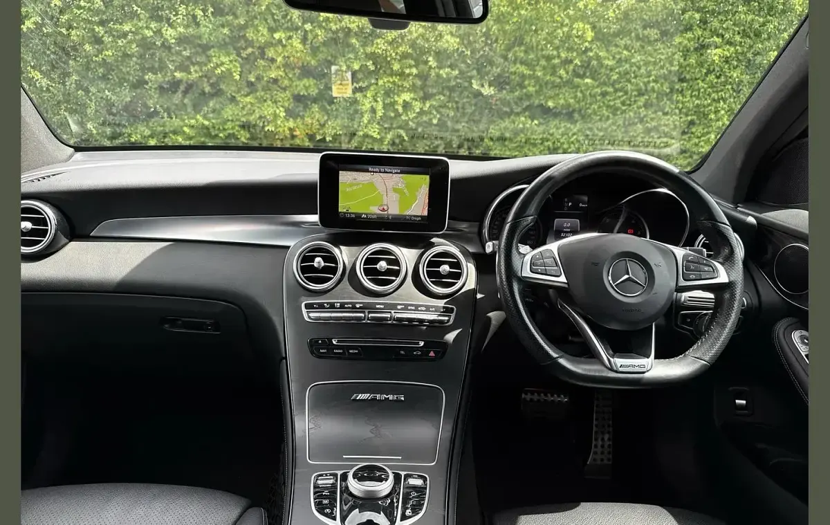 Used Mercedes GLC220 AMG line 168 HP (123 kW) 2019 Blue SUV