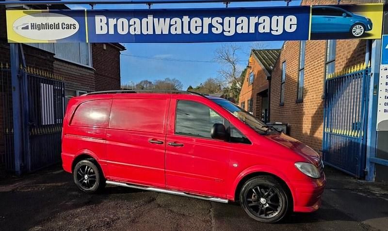 Used Mercedes Vito 204 HP (150 kW) 2009 Red Van