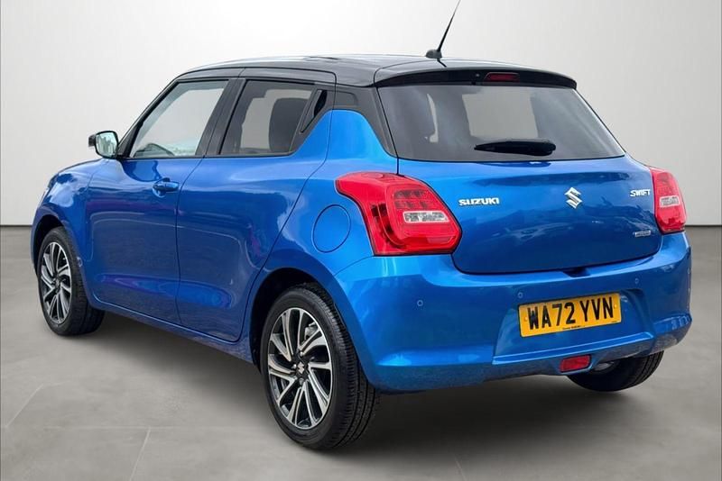 Used Suzuki Swift SZ5 83 HP (61 kW) 2022 Blue metallic Hatchback