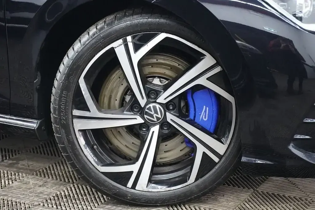 Usado VW Golf VII R 320 HP (235 kW) 2021 Preto Citadino
