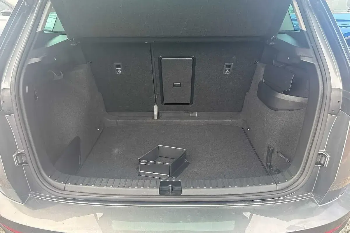 Used Skoda Karoq SE Drive 147 HP (108 kW) 2023 Grey SUV