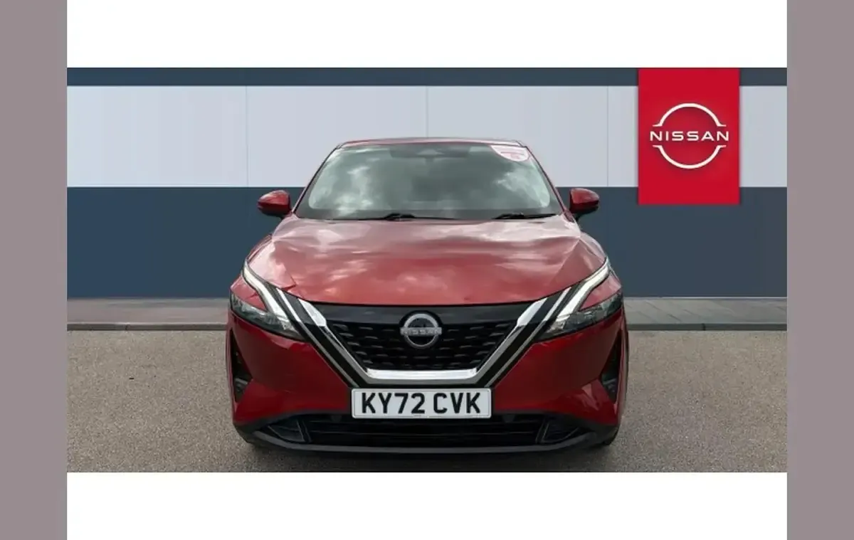 Used Nissan Qashqai N-Connecta 190 HP (139 kW) 2023 Red SUV