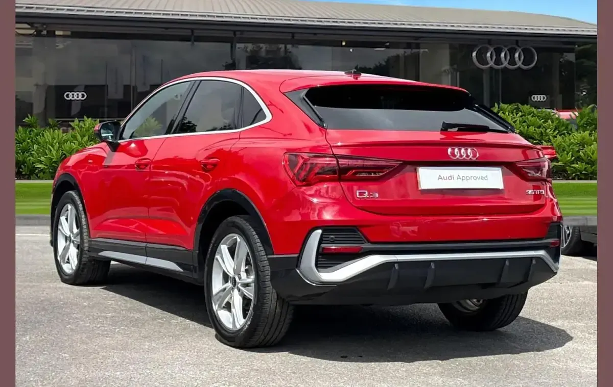 Used Audi Q3 S-Line 150 HP (110 kW) 2021 Red SUV