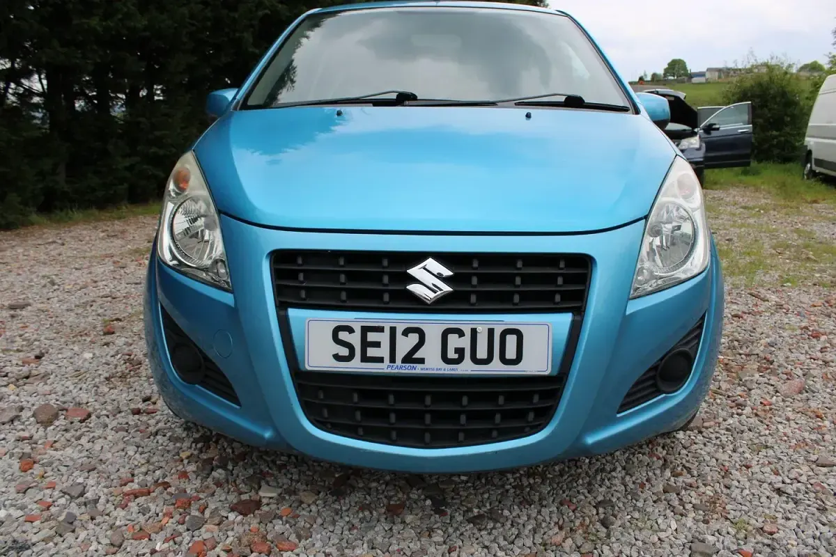 Used Suzuki Splash 65 HP (47 kW) 2012 Blue Hatchback