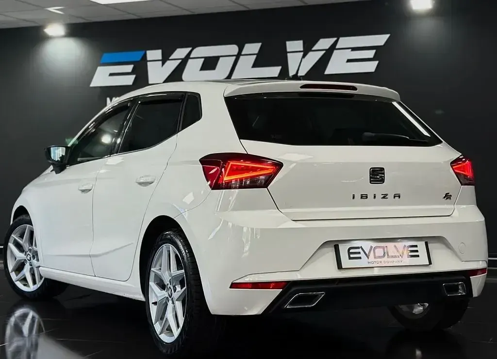 Used Seat Ibiza FR 95 HP (69 kW) 2018 White Hatchback