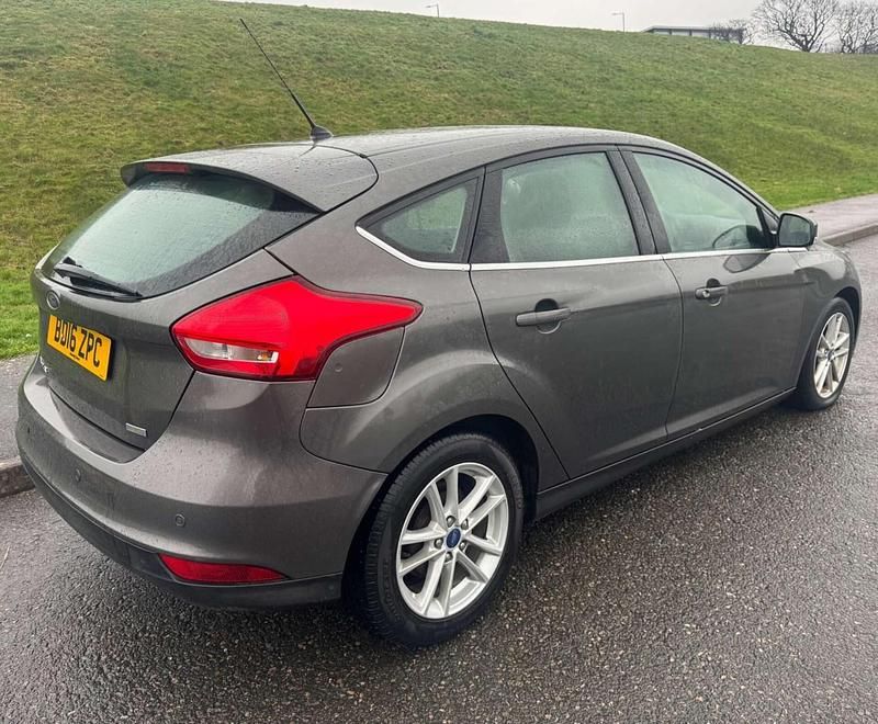 Used Ford Focus Zetec 2016 Grey Hatchback