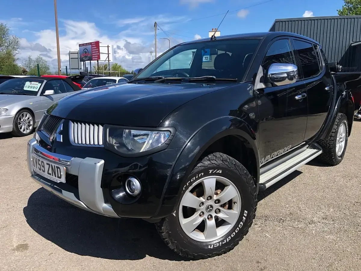 Used Mitsubishi L200 Warrior 134 HP (98 kW) 2009 Black Pickup