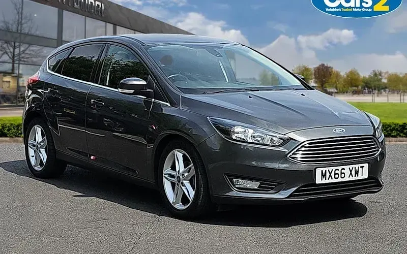Used Ford Focus Zetec 120 HP (88 kW) 2016 Hatchback