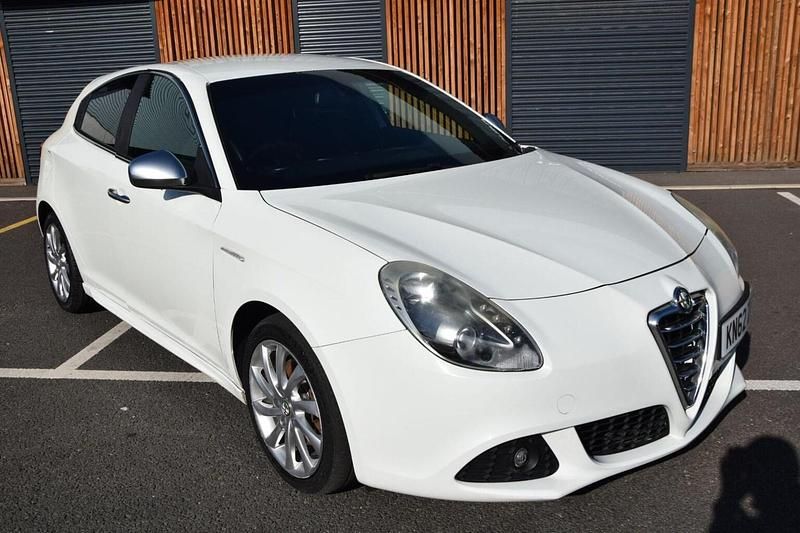 Used Alfa Romeo Giulietta Veloce 2012 White Hatchback