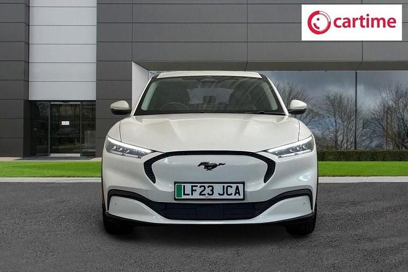 Begagnad Ford Mustang Extended Range 294 HK (216 kW) 2023 Vit SUV