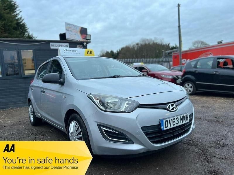 Silver Used 2013 Hyundai i20 Classic Hatchback | £2,990 (Good price) - Image 1/1