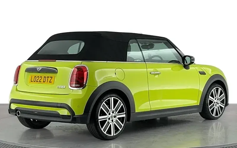 Used Mini Cooper Cabriolet Exclusive 136 HP (100 kW) 2022 Yellow Cabriolet