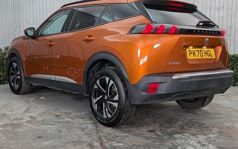 Used Peugeot 2008 Allure 101 HP (74 kW) 2021 SUV