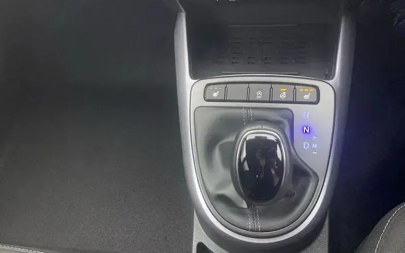 Used Hyundai i10 Premium 63 HP (46 kW) 2025 Black Hatchback