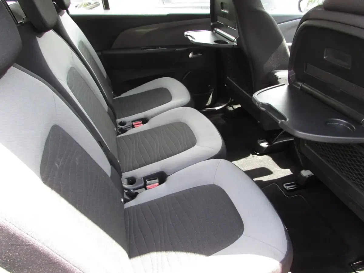 Used Citroën Grand C4 Picasso VTR Sport 115 HP (84 kW) 2015 Blue MPV