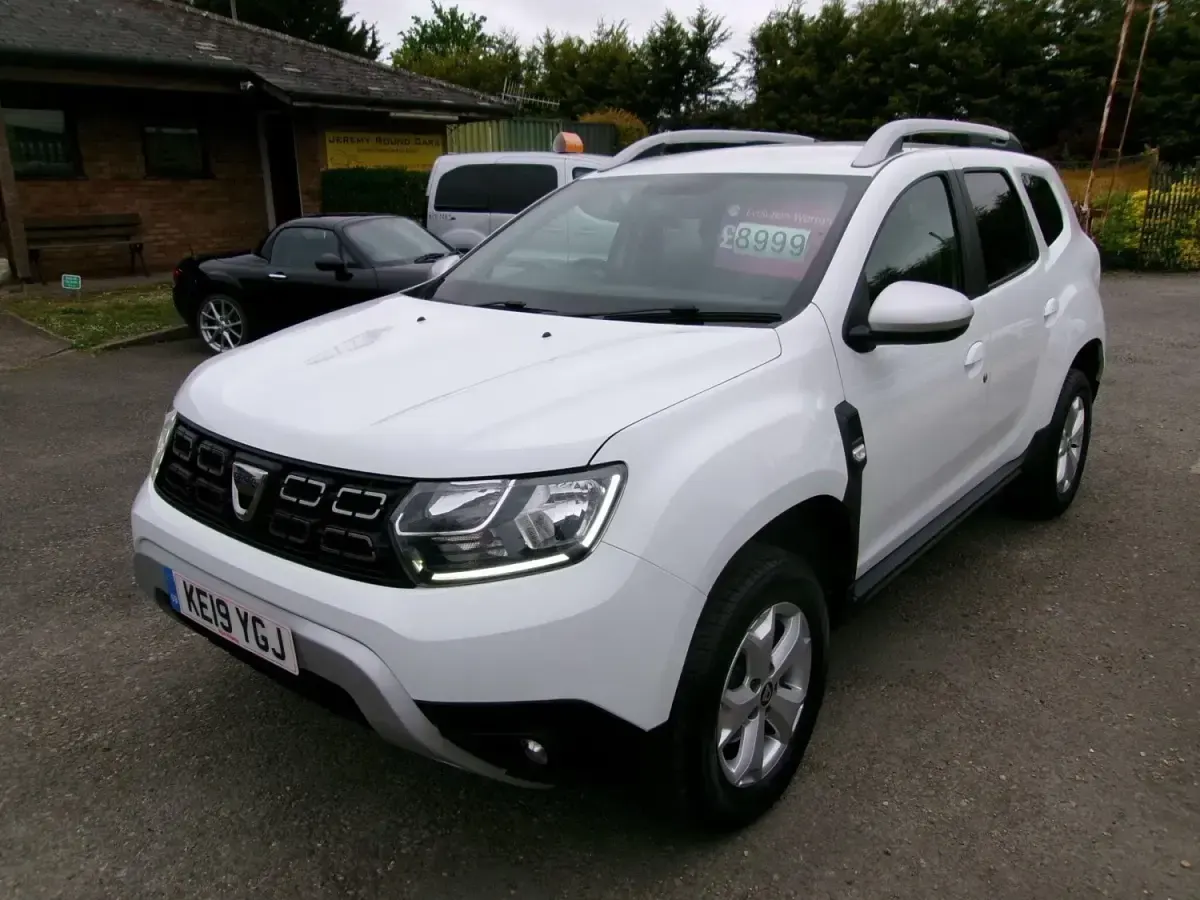 Begagnad Dacia Duster Comfort 114 HK (83 kW) 2019 Vit SUV