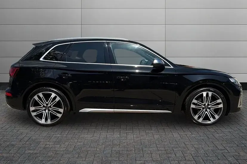 Used Audi SQ5 Comfort 341 HP (250 kW) 2023 Mythos black SUV