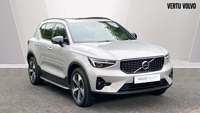 Used 2023 Volvo XC40 Ultimate SUV | £36,351 (Expensive) - Image 1/4