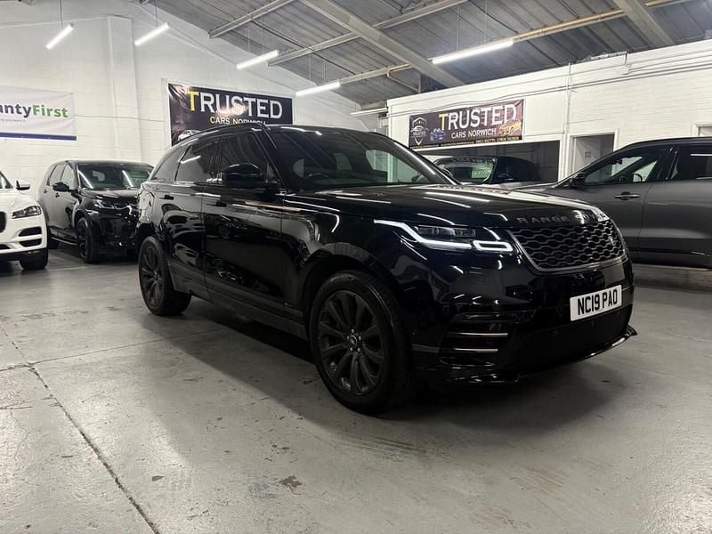 Black Used 2019 Land Rover Range Rover Velar SE Dynamic SUV | £17,895 (Good price) - Image 1/4