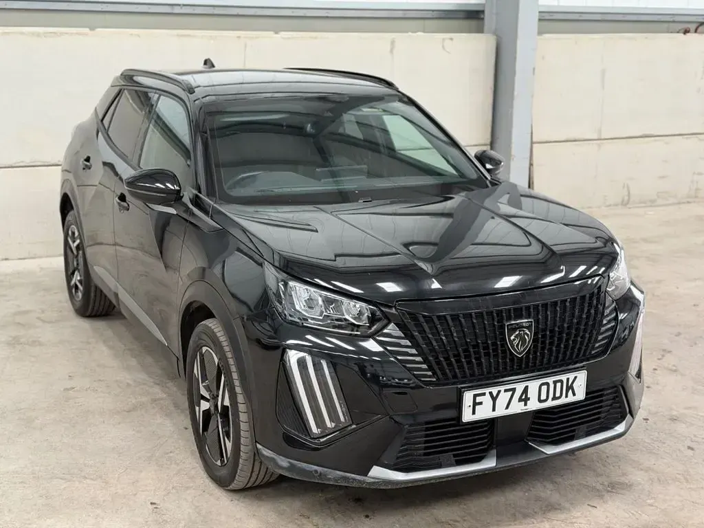 Used Peugeot 2008 Allure 130 HP (95 kW) 2024 Black SUV