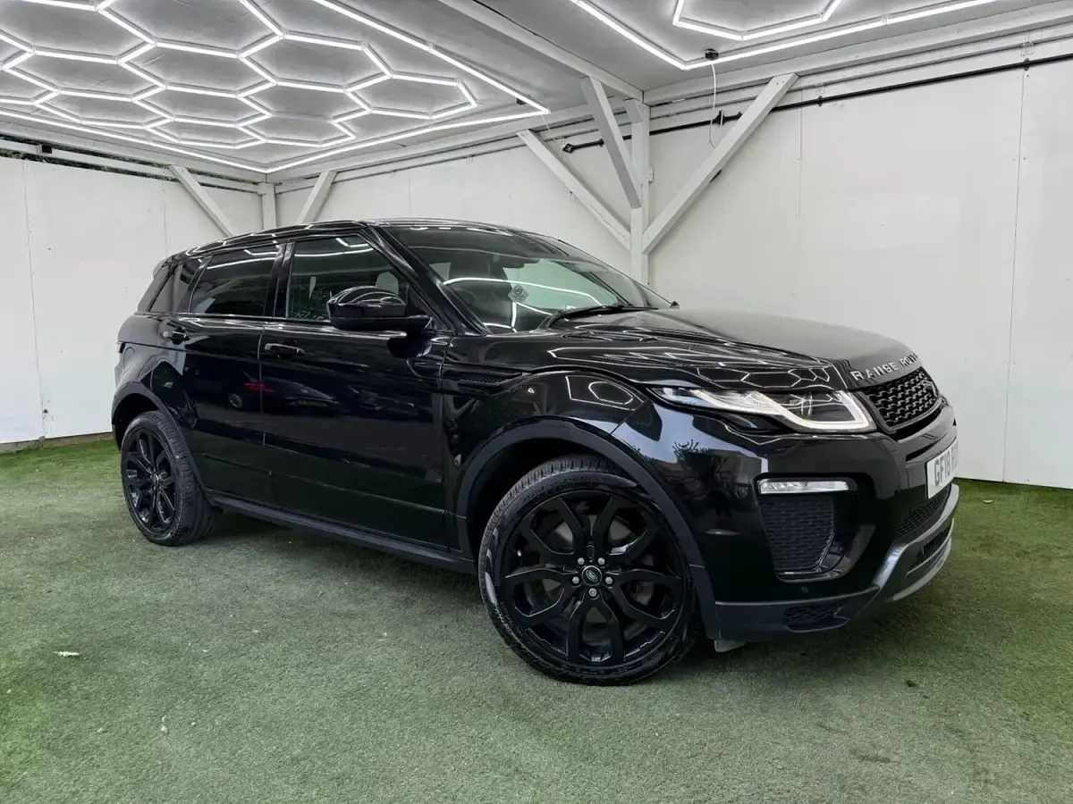 Used Land Rover Range Rover evoque HSE Dynamic 2018 Black Estate