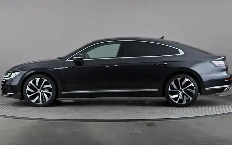 Used VW Arteon R-line 190 HP (139 kW) 2024 Estate