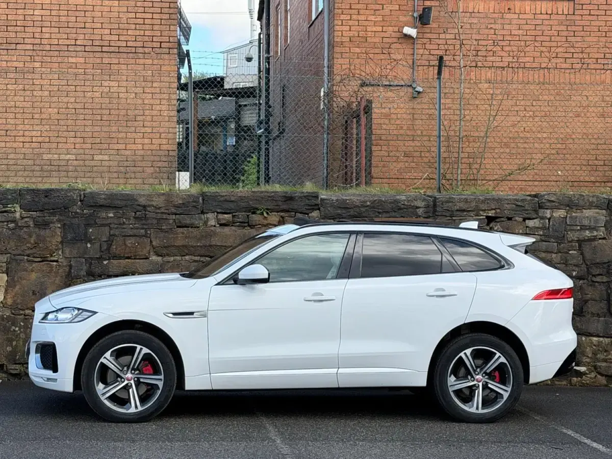 Second-hand Jaguar F-Pace S 300 CP (220 kW) 2018 Alb SUV