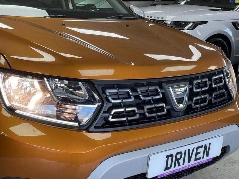 Used Dacia Duster Prestige 115 HP (84 kW) 2018 Orange SUV