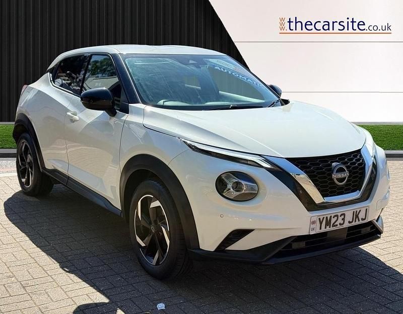 White Used 2023 Nissan Juke N-Connecta SUV | £13,995 (Fair price) - Image 1/4