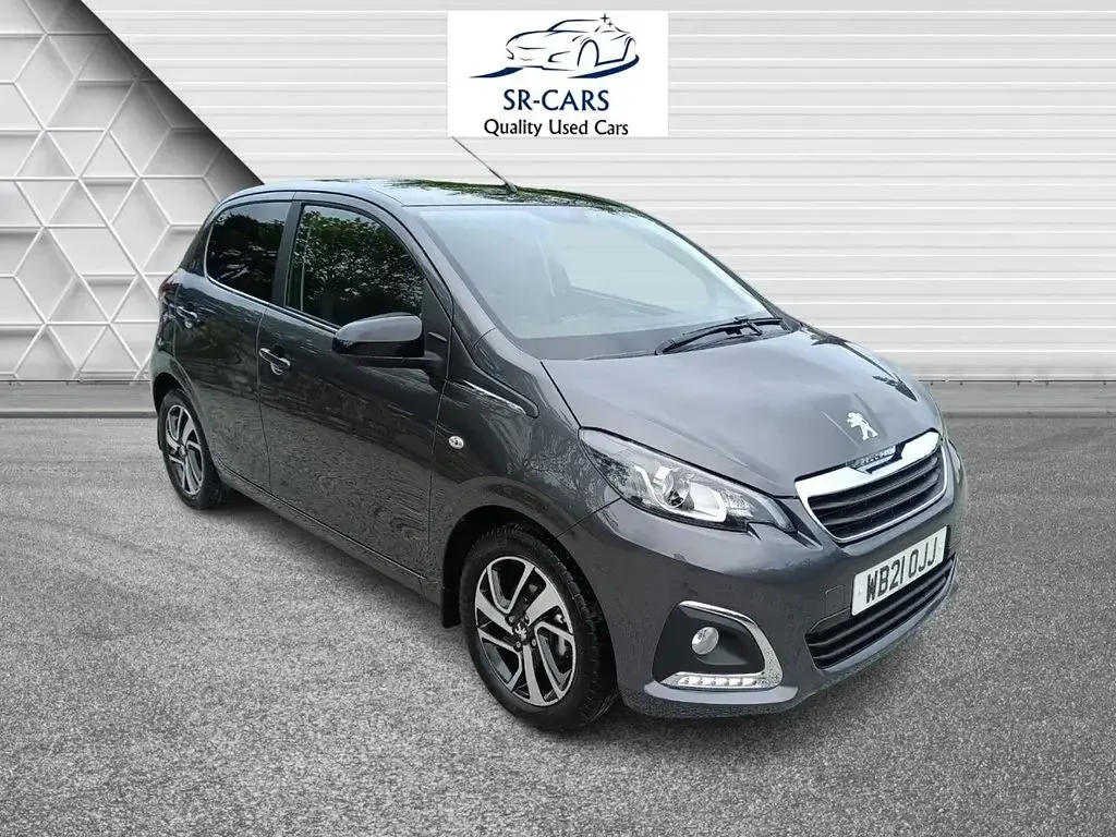 Used Peugeot 108 Allure 72 HP (52 kW) 2021 Grey Hatchback