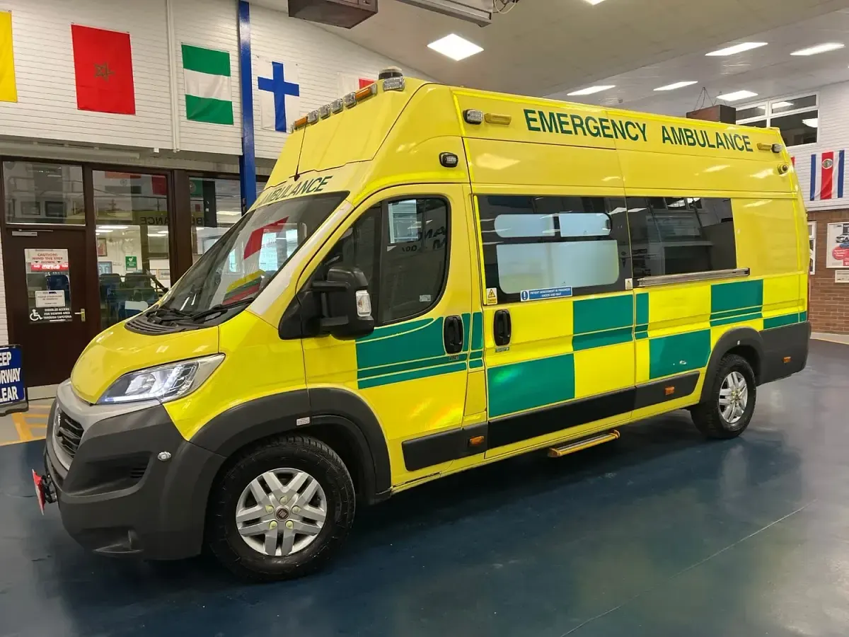Used Fiat Ducato 176 HP (129 kW) 2018 Yellow Van