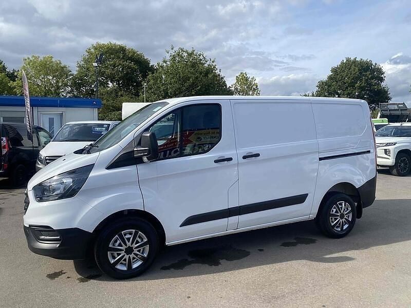 Used Ford Transit Custom 105 HP (77 kW) 2022 White Van
