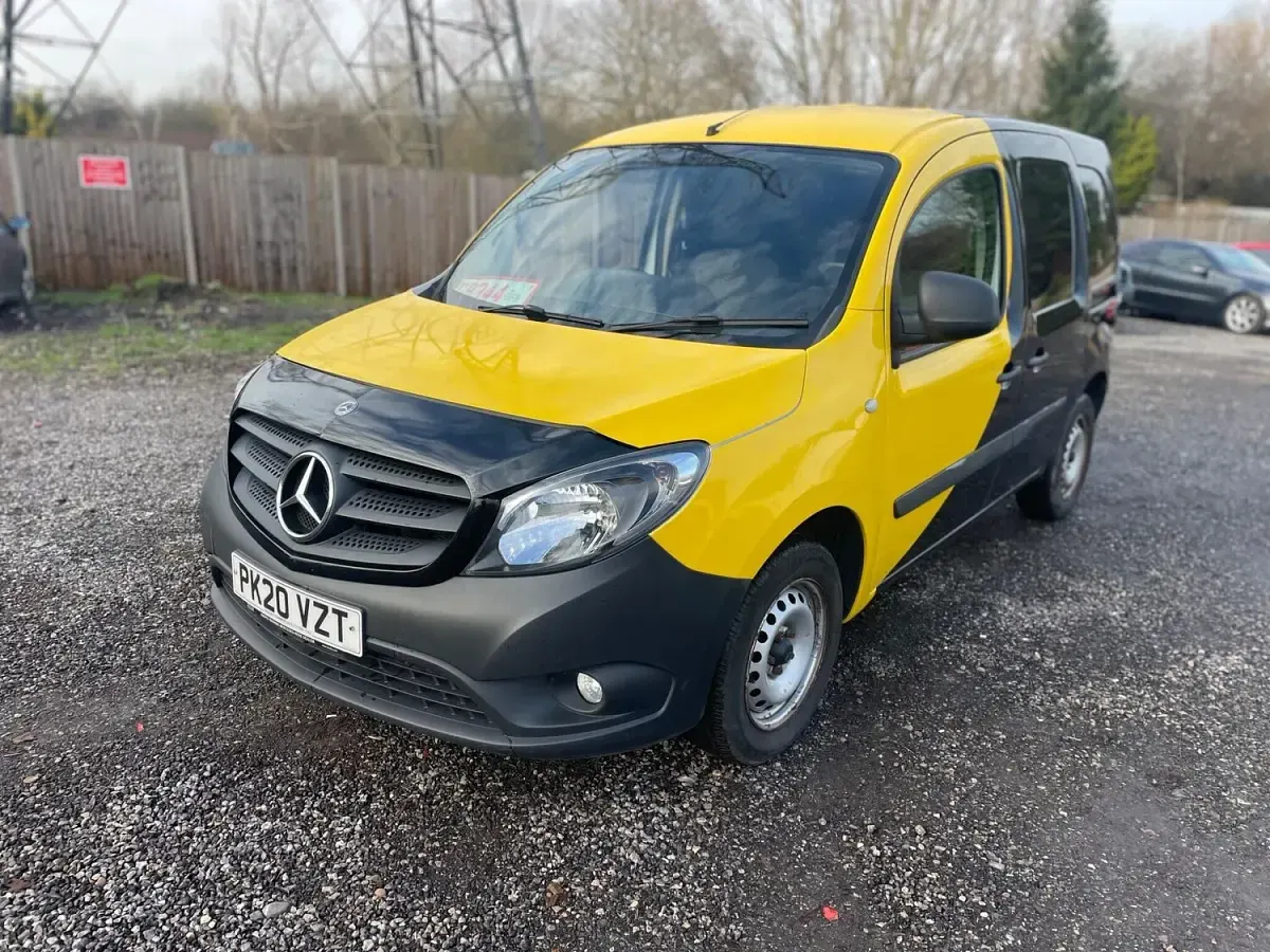 Begagnad Mercedes Citan 109 94 HK (69 kW) 2020 Svart