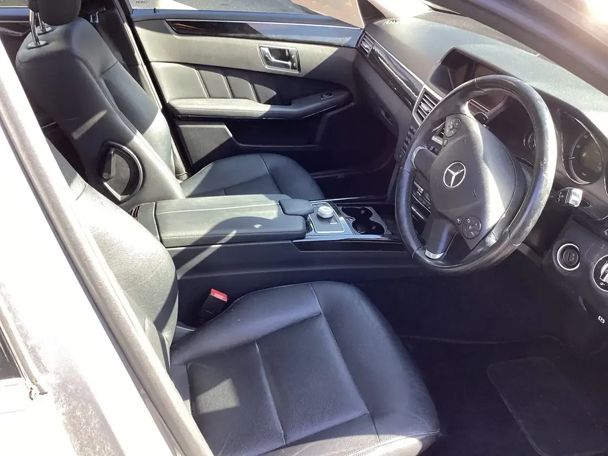 Used Mercedes E350 Avantgarde 2009 Silver Sedan