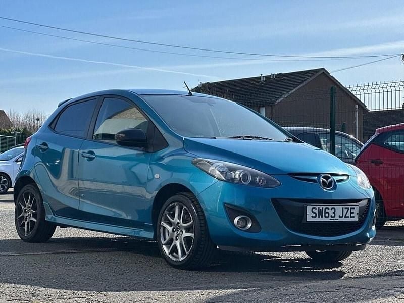 Used Mazda 2 Edition 84 HP (61 kW) 2014 Blue Hatchback