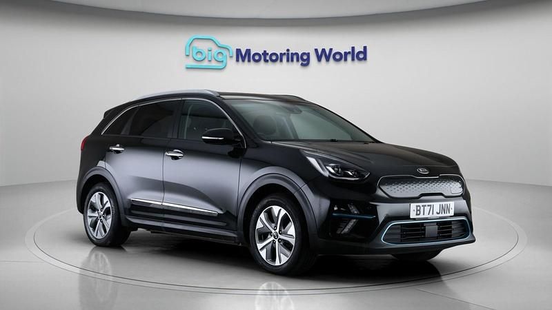 Used Kia e-Niro Plus 147 kW (201 HP) 2022 Black SUV