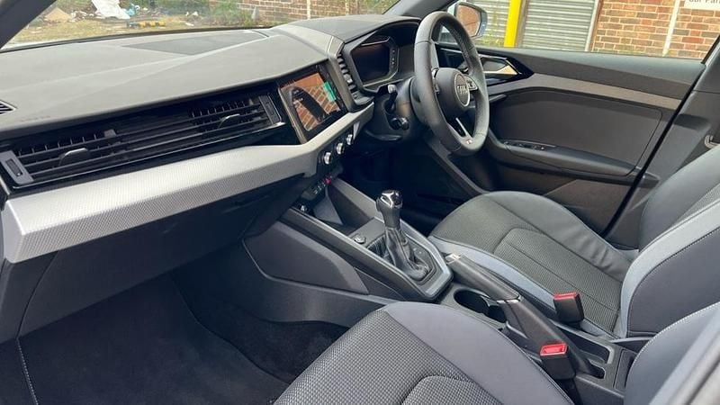 Used Audi A1 S-Line 150 HP (110 kW) 2025 White SUV