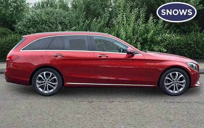 Usado Mercedes C200 Premium Plus 184 CV (135 kW) 2017 Rojo Familiar