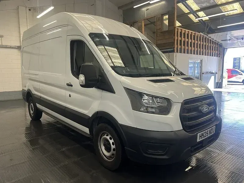Used Ford Transit 130 HP (95 kW) 2025 White Van