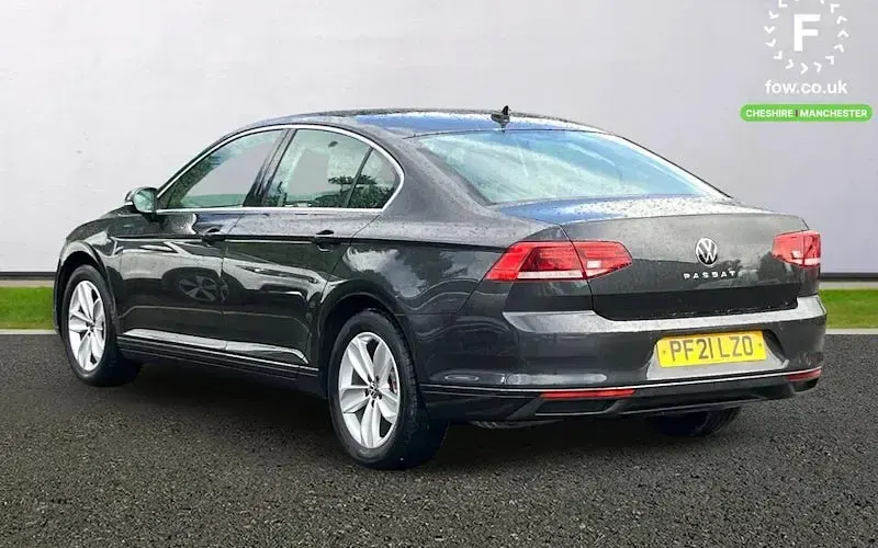 Used VW Passat SE 150 HP (110 kW) 2021 Grey Sedan