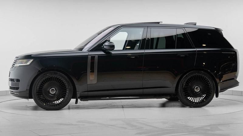 Used Land Rover Range Rover 530 HP (389 kW) 2022 Black SUV