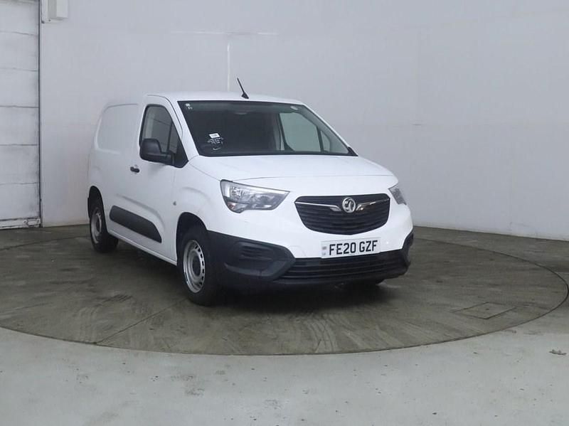 White Used 2020 Vauxhall Combo Edition Van | £8,995 (Good price) - Image 1/3