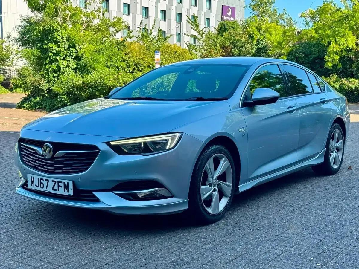 Used Vauxhall Insignia SRi 2017 Silver Hatchback