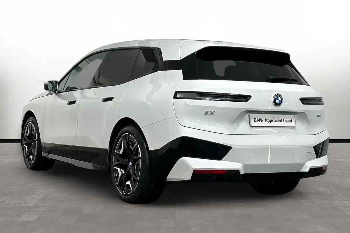 Used BMW iX M Sport 384 kW (523 HP) 2023 White SUV