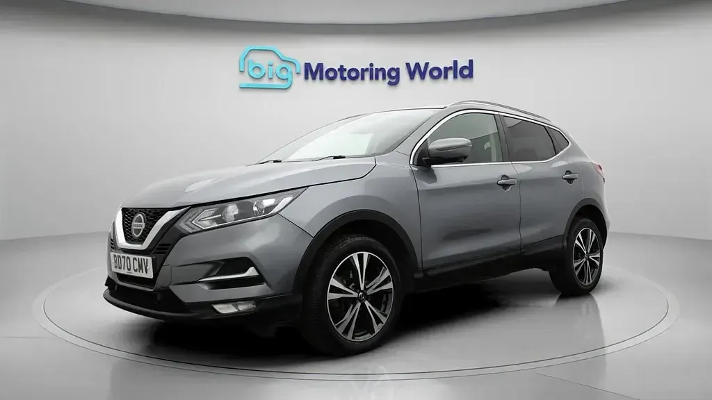 Used Nissan Qashqai N-Connecta 140 HP (102 kW) 2020 Grey SUV