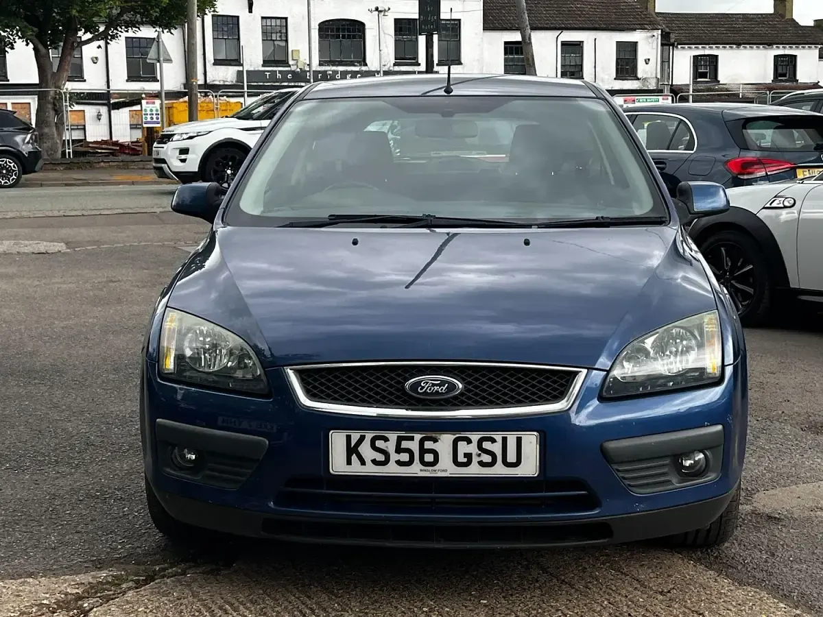 Used Ford Focus Zetec 136 HP (100 kW) 2006 Blue Hatchback