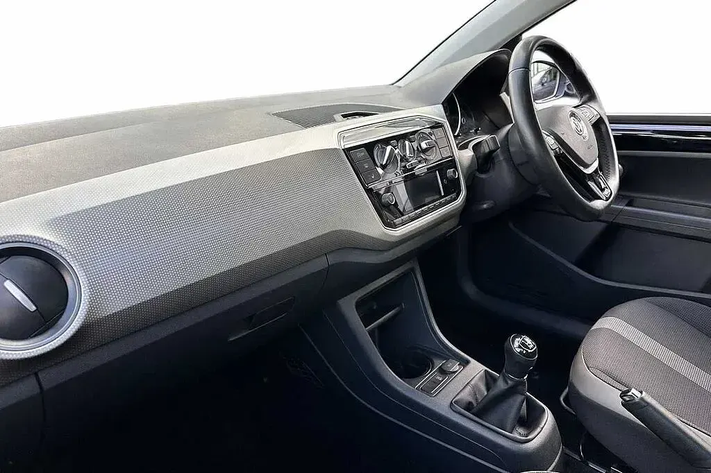 Used VW up! 60 HP (44 kW) 2020 Hatchback