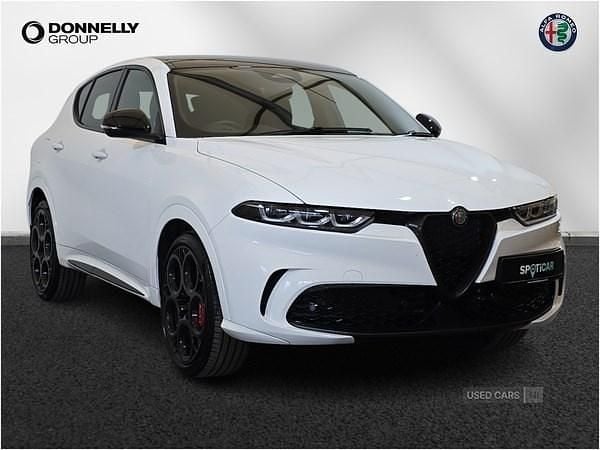 White/black Used 2025 Alfa Romeo Tonale SUV | £29,995 - Image 1/4