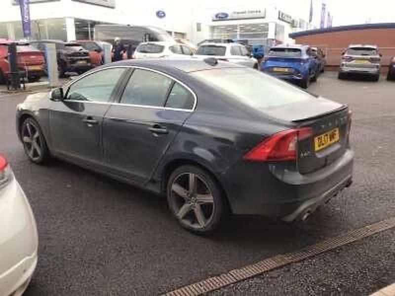 Used Volvo S60 R-Design 150 HP (110 kW) 2017 Grey Sedan